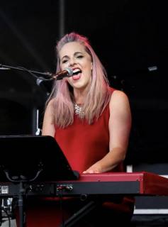 Thursday 27th November: JONI & ME